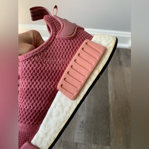 Adidas Boost NMDR1 Everyday Sneakers Magenta Pink White Size 7.5 8 - Picture 10 of 15